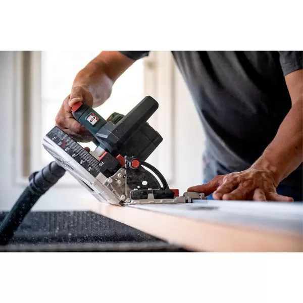 Aku ponorná pila 18V/2x8,0Ah LiHD Metabo KT 18 LTX 66 BL + FS 160 691172810