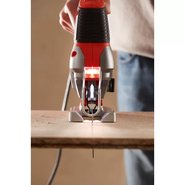 Píla priamočiara 650W Black&Decker BES610