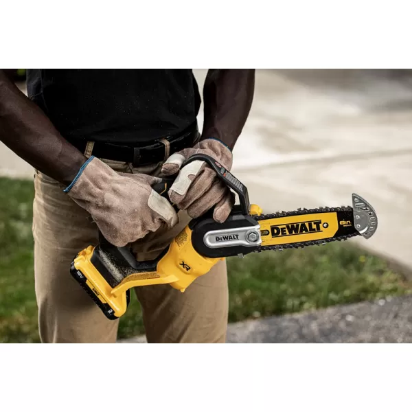 Akumulátorová prerezávacia píla 20cm 18V 1x5,0Ah DeWALT DCMPS520P1