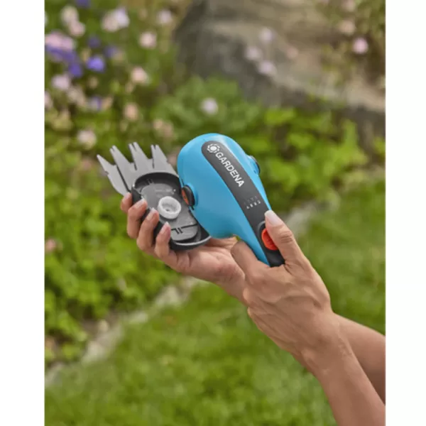 Aku nůžky na trávu ClassicCut Gardena 9884-20