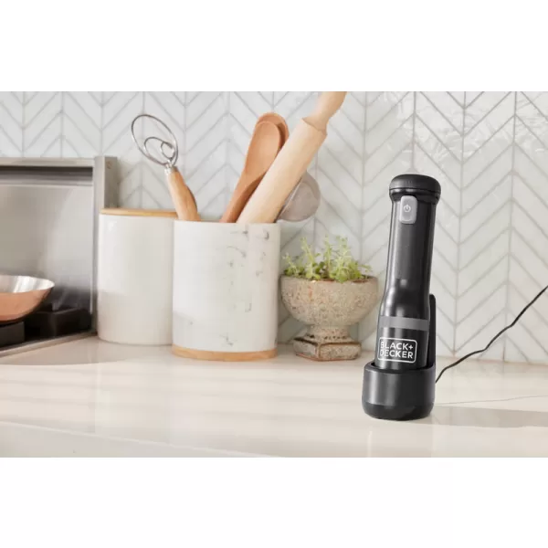 Aku tyčový mixér 7,2V 1x2,0Ah + šlehač - černý Black&Decker BCKM1012KB