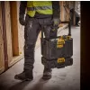 TOUGHSYSTEM 2.0 Nastaviteľné pracovné svetlo s úložným priestorom DeWALT DWST08061-1