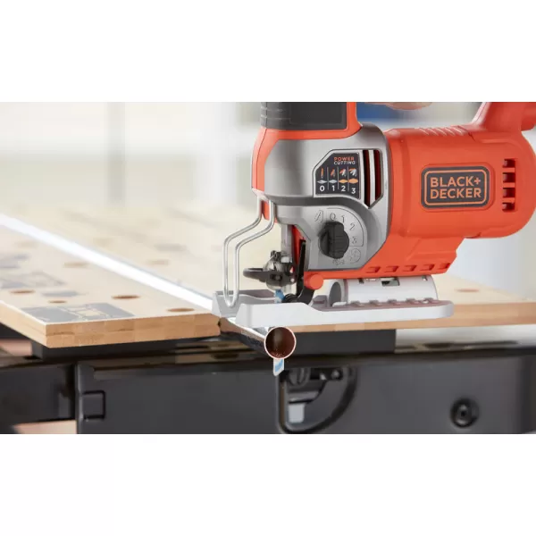 Píla priamočiara 650W Black&Decker BES610
