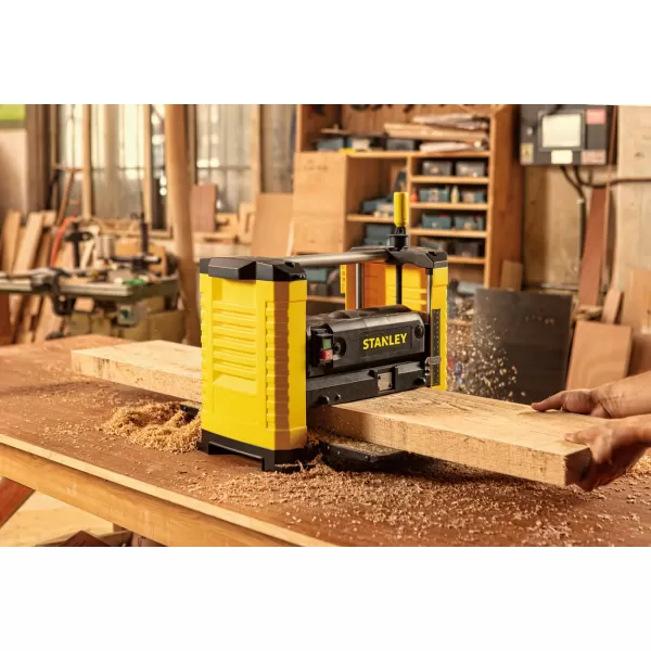 Protahovačka 1800W Stanley STP18