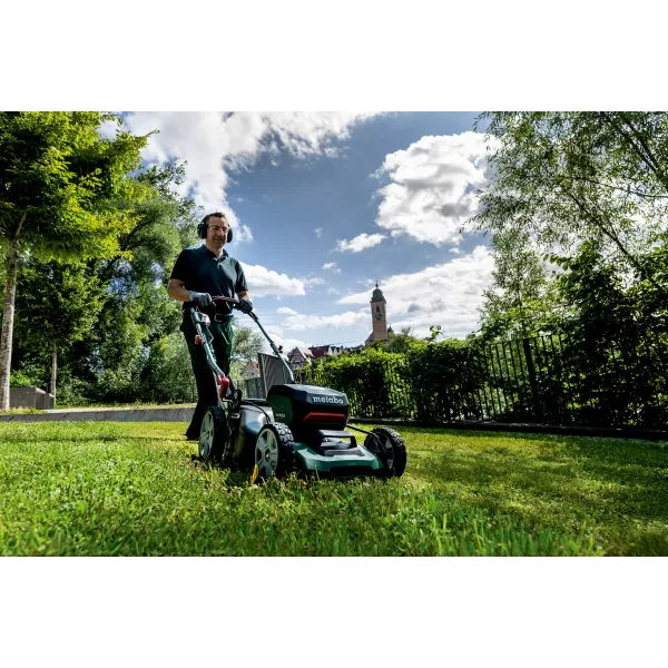 Aku sekačka na trávu 18V/2x5,2Ah RM 36-18 LTX BL 46 Metabo 601606650