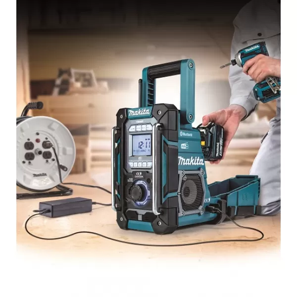 Aku rádio s nabíječkou, DAB, Bluetooth, Li-ion CXT 10,8/12V,LXT14,4/18V bez aku Makita DMR301