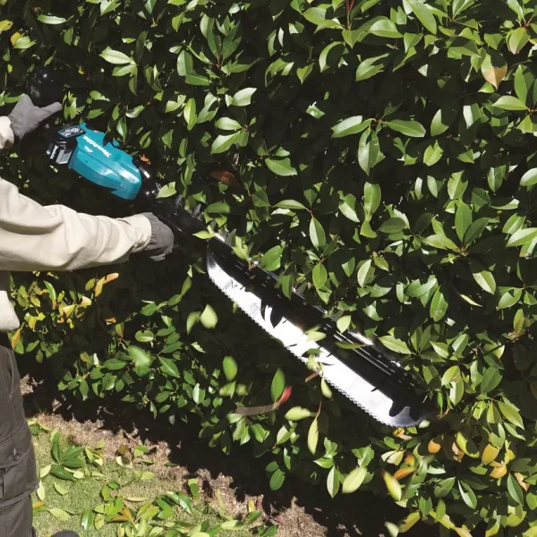 Aku plotostřih 750mm Li-ion XGT 40V bez aku Makita UH014GZ