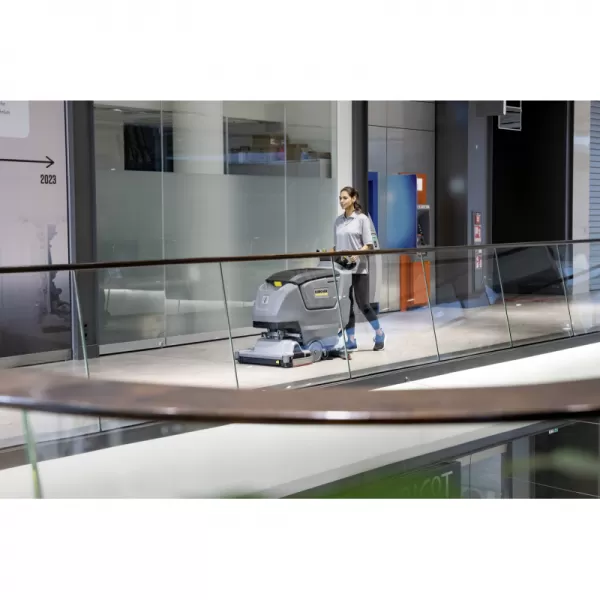 Podlahový mycí stroj s odsáváním B 50 W Bp Pack 80Ah Li+FC+R55+DOSE+Rinse+Autofill Kärcher 1.533-241.0