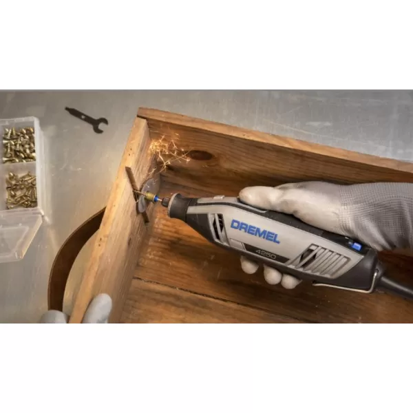 Multifunkční nářadí DREMEL 4250 F0134250JF