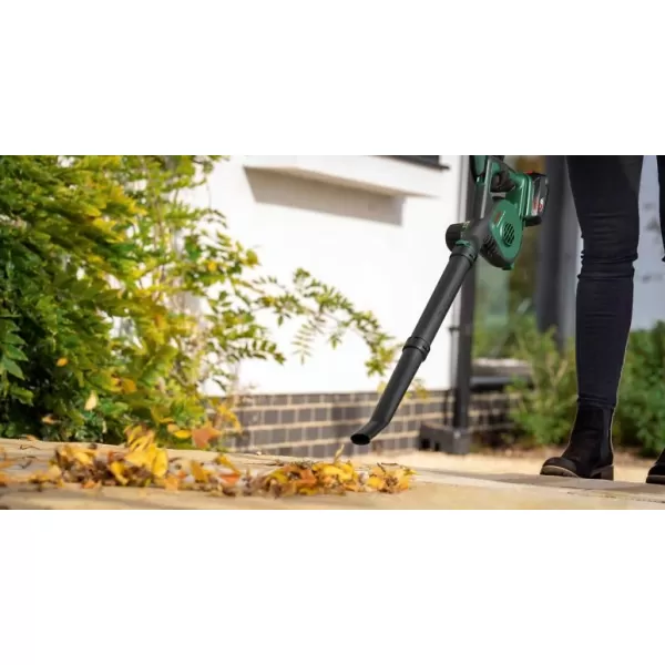 Aku foukač na listí 18V 1x2,5Ah Bosch UniversalLeafBlower 18V-130 06008A0600