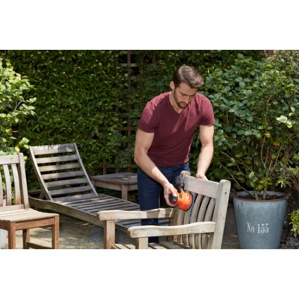 Excentrická bruska 230W Black&Decker BEW210