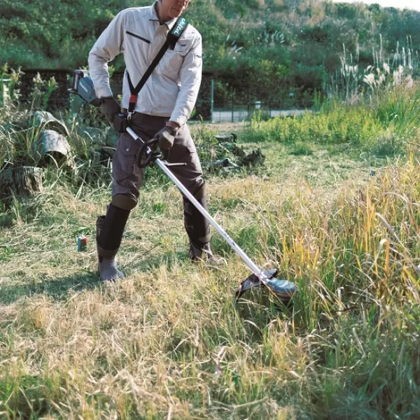 Akumulátorový krovinorez Li-ion XGT 40V bez akumulátora Makita UR003GZ01