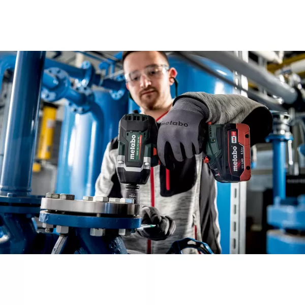 Aku rázový utahovák 18V/2x5,5Ah SSW 18 LTX 800 BL Metabo 602403660