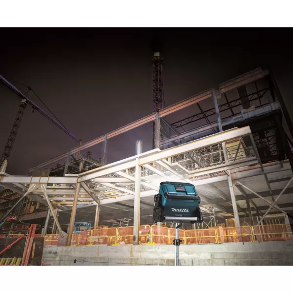 Aku LED svítilna Li-ion XGT 40V bez aku Makita ML009GX