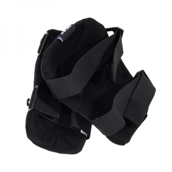 Nákoleníky plastové Xtline XT90105