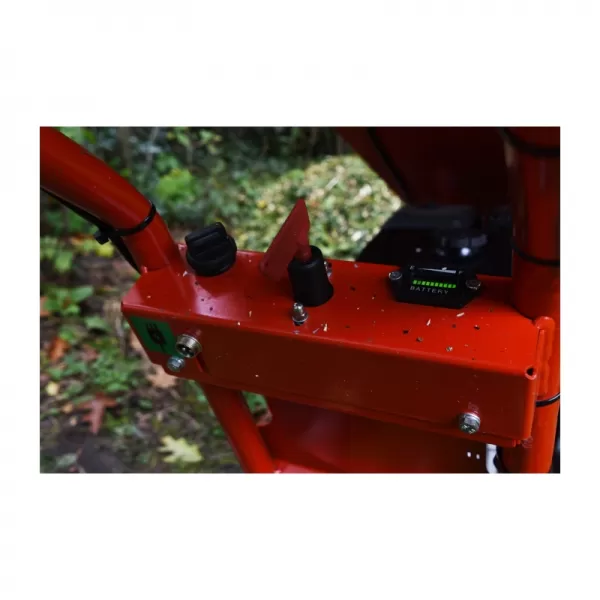 Benzinový drtič dřeva s pojezdem GTM MSGTS1305WDG15