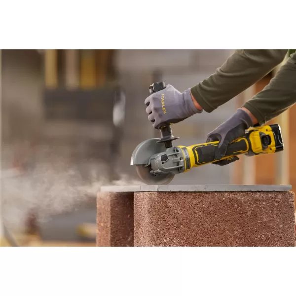 Aku úhlová bruska 125mm V20 18V 2x4,0Ah Stanley FatMax SFMCG700M2K