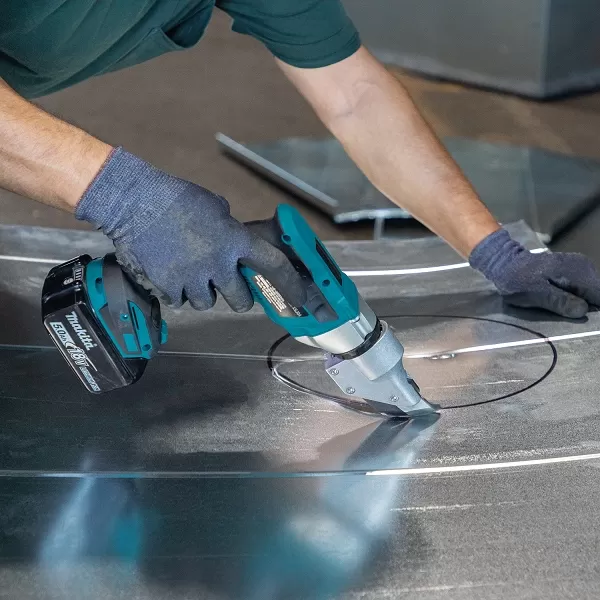 Aku prostřihovač Li-ion LXT 18V bez aku Makita DJS131Z