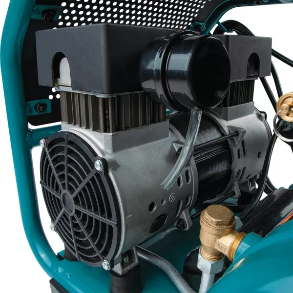 Kompresor 650W Makita MAC210Q