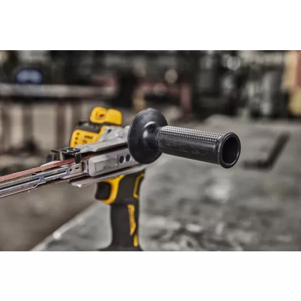 Aku prstová bruska POWERSTACK 18V 2x1,7Ah DeWALT DCM200E2T