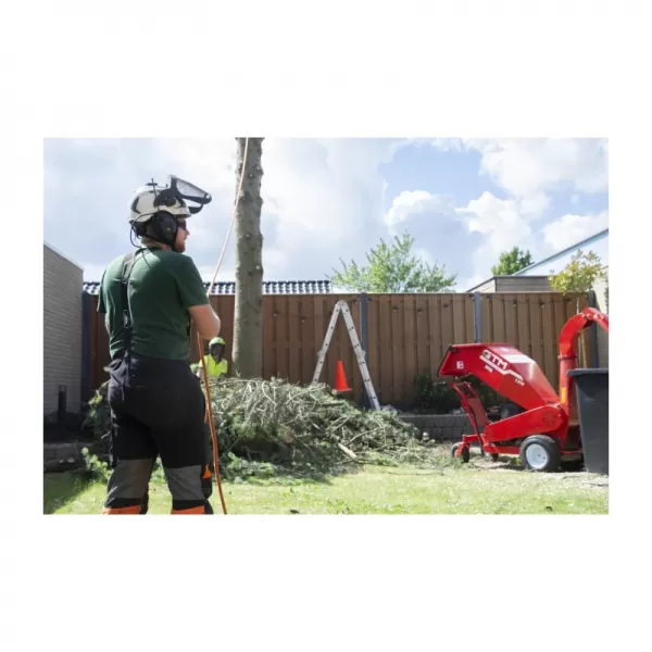 Benzinový drtič dřeva s pojezdem GTM MSGTS1305WDG15