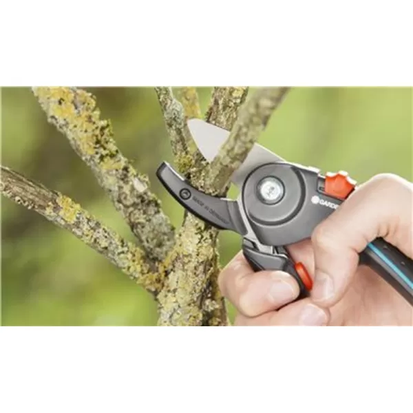 Kovadlinkové zahradní nůžky Gardena A/M Classic 8903-20