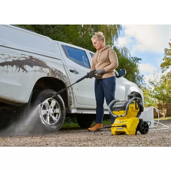 Akumulátorový tlakový čistič 2xV20 55/70/100 bar 18V bez akumulátora Stanley FatMax SFMCPW1500B