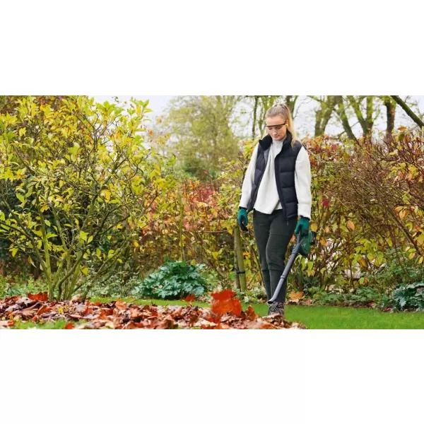 Aku foukač na listí 18V 1x2,5Ah Bosch UniversalLeafBlower 18V-130 06008A0600