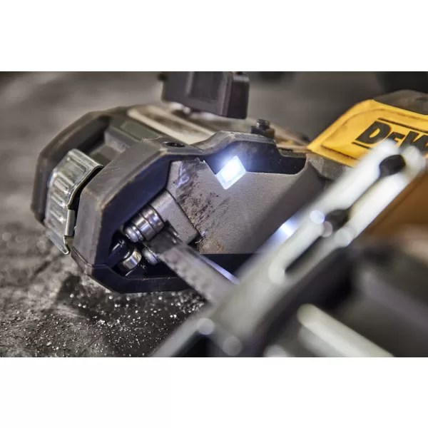 Aku pásová pila 18V bez aku DeWALT DCS378N