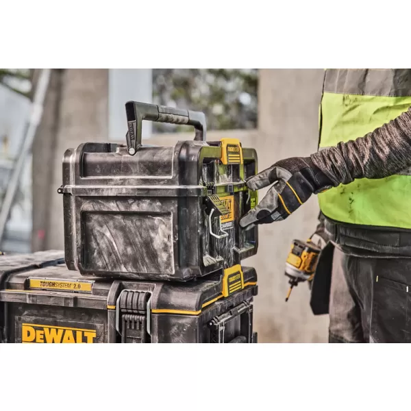 Dvojitá nabíječka v kufru TOUGHSYSTEM 2.0 DeWALT DWST83471
