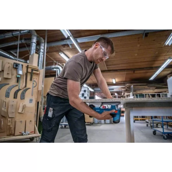 Aku kmitací pila 18V 2x4,0Ah Bosch GST 18V-155 SC 06015B0002