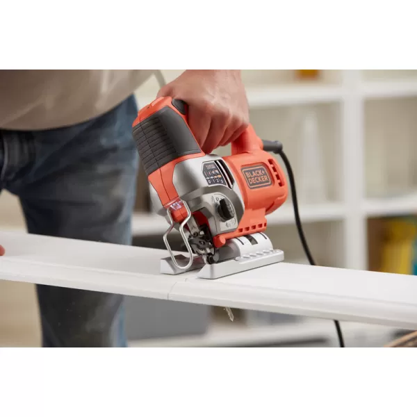 Píla priamočiara 650W Black&Decker BES610