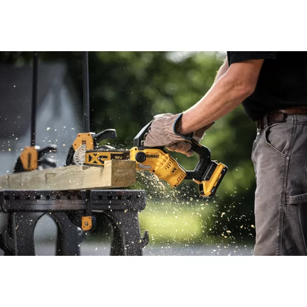 Akumulátorová prerezávacia píla 20cm 18V 1x5,0Ah DeWALT DCMPS520P1