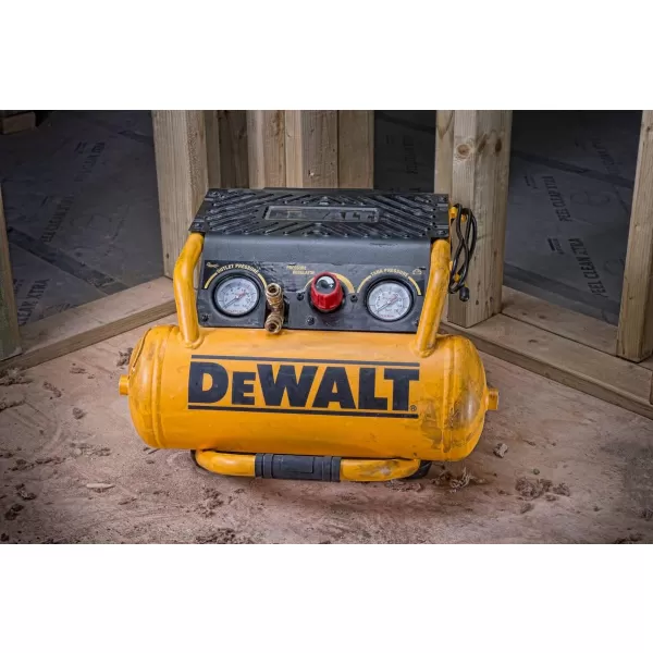 Kompresor bezolejový 10l + hadice 10m DeWALT DPC10RC