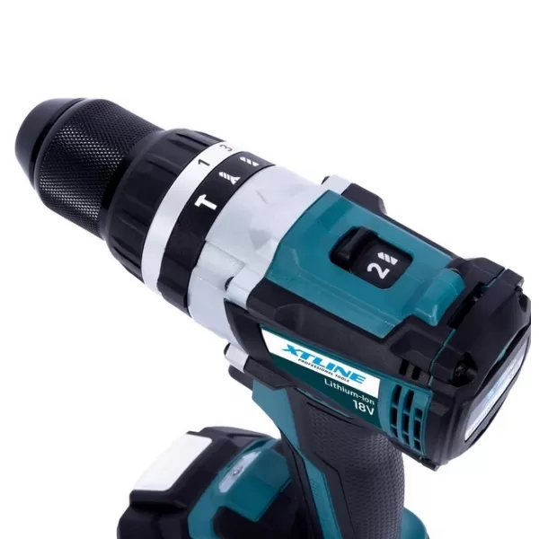 Aku vrtačka s příklepem bezuhlíková 18V + 2baterie + kufr XTline XT102865