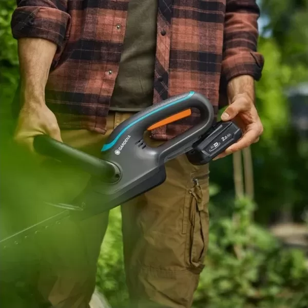 Aku nůžky na živý plot EasyCut 55/18V - set Gardena 14735-20