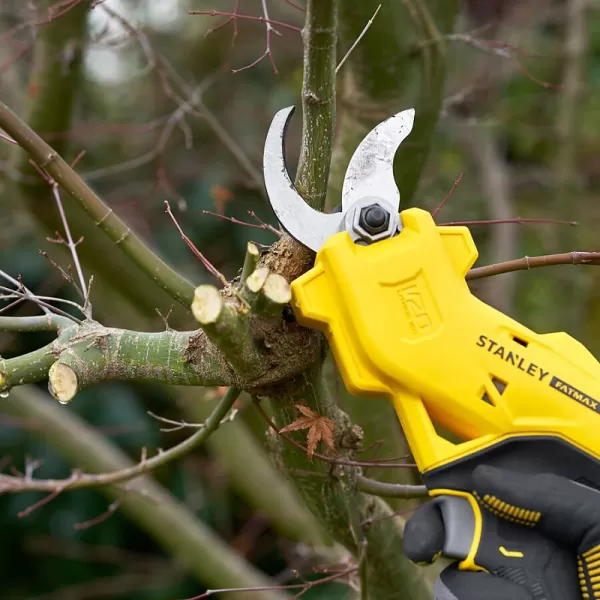 Aku nůžky na větve V20 18V 1x4,0Ah Stanley FatMax SFMCPP32M1