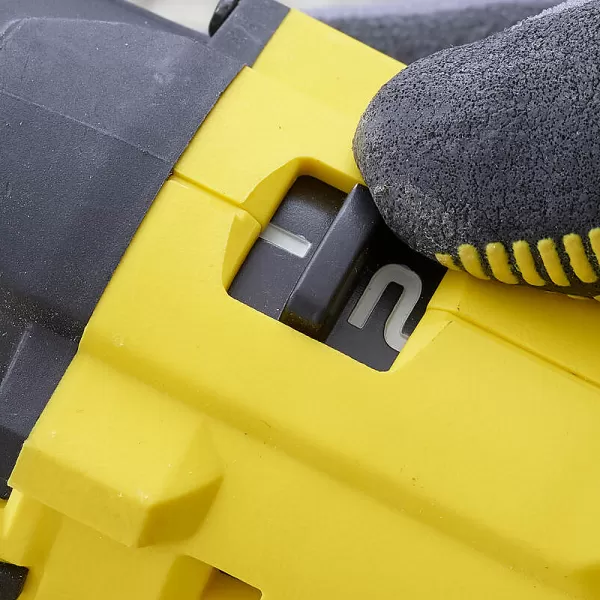 Aku vŕtačka s príklepom V20 18V 2x2,0Ah, príslušenstvo Stanley FatMax SFMCD711DSA