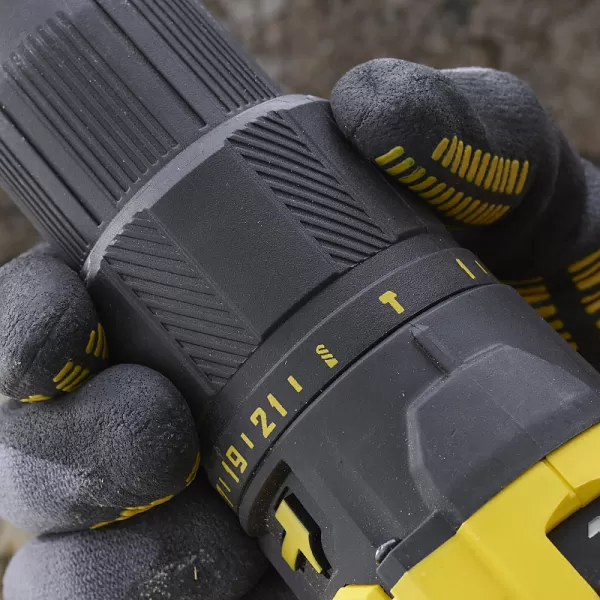 Aku vŕtačka s príklepom V20 18V 2x2,0Ah, príslušenstvo Stanley FatMax SFMCD711DSA