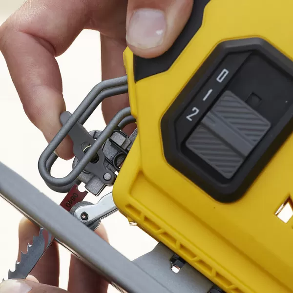 Aku přímočará pila V20 18V bez aku Stanley FatMax SFMCS600B