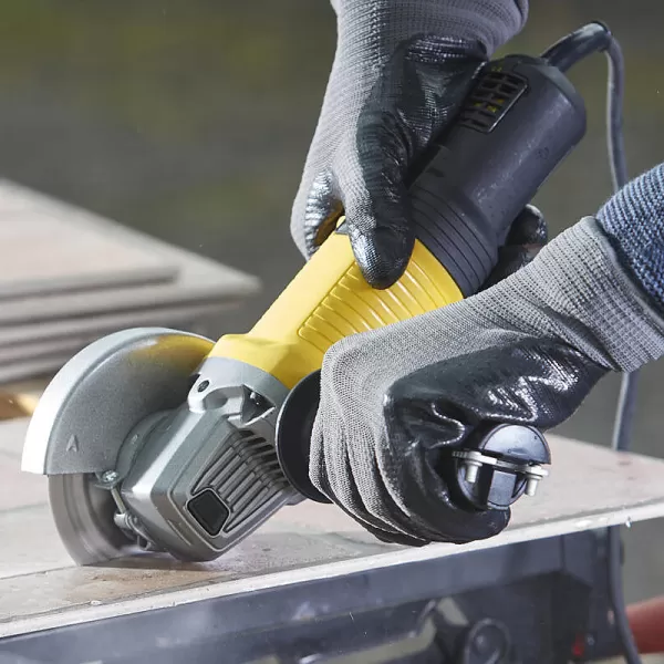 Úhlová bruska 125mm Stanley FatMax FMEG220