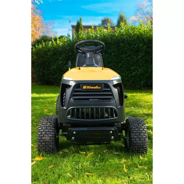 Trávny traktor so zadným vyhadzovaním a mechanickou prevodovkou 86 cm Riwall RLT 86 TRD