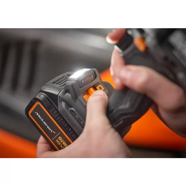 Aku příklepová vrtačka 18V/2x5,0Ah limitovaná edice McLaren DeWALT DCD85MP2T