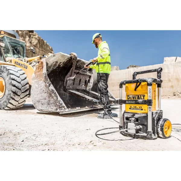 Aku tlaková myčka 18V bez aku DeWALT DCMPW1600N