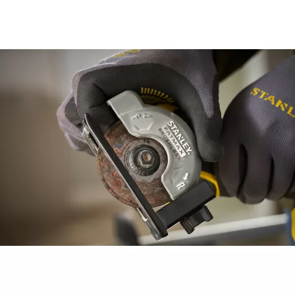 Aku univerální řezačka V20 18V bez aku Stanley FatMax SFMCM300B