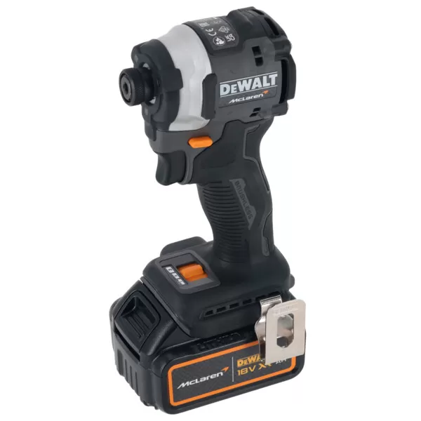 Aku rázový utahovák 1/4" 18V/2x5,0Ah limitovaná edice McLaren DeWALT DCF85MP2T