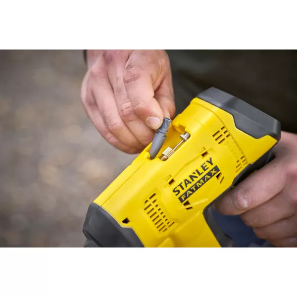 Ruční aku kompresor V20 18V bez aku Stanley FatMax SFMCE521B