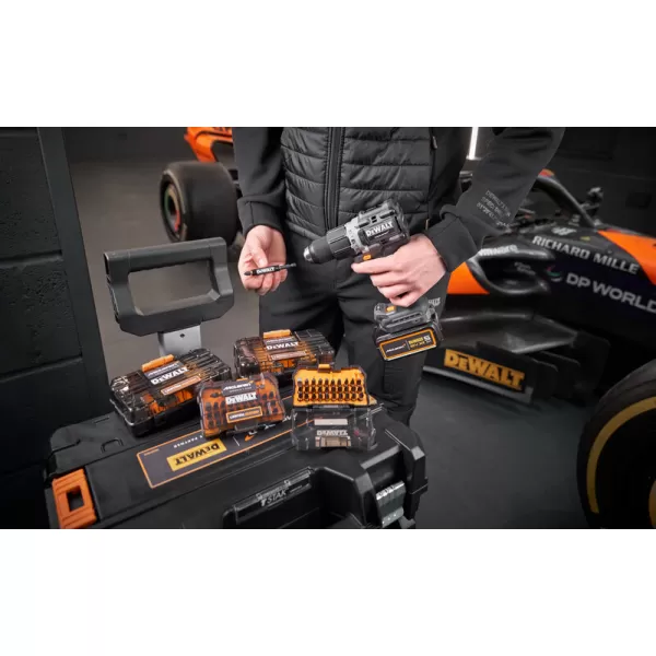 Aku příklepová vrtačka 18V/2x5,0Ah limitovaná edice McLaren DeWALT DCD85MP2T