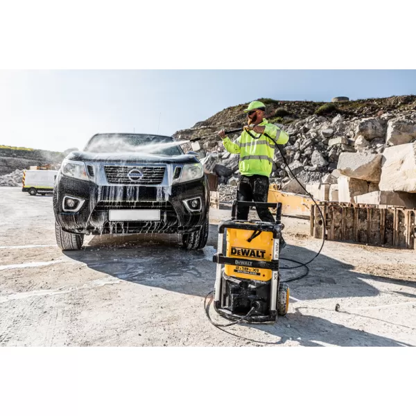 Aku tlaková myčka 18V bez aku DeWALT DCMPW1600N