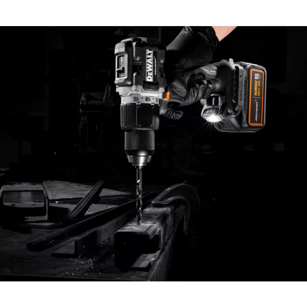 Aku příklepová vrtačka 18V/2x5,0Ah limitovaná edice McLaren DeWALT DCD85MP2T